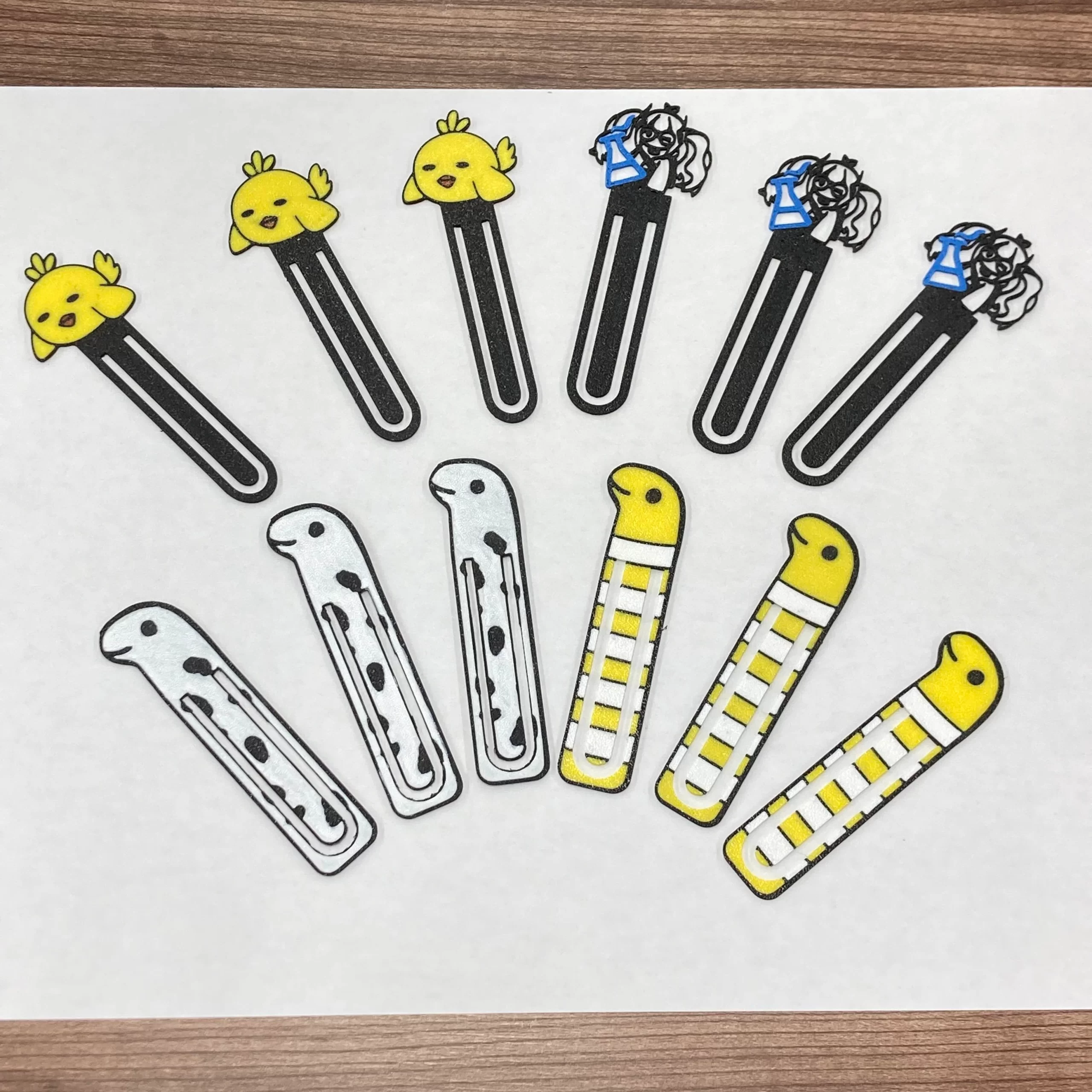 3Dプリンターで印刷した販売予定のしおりです！